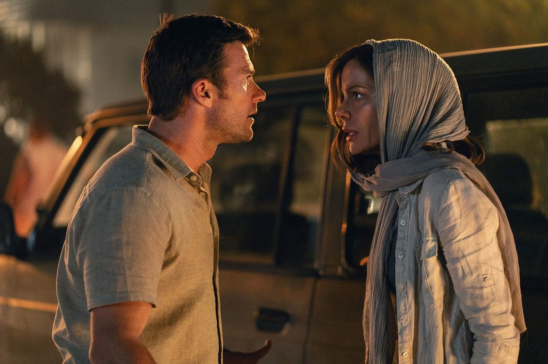 Tapeta filmu Stolen Girl / ()