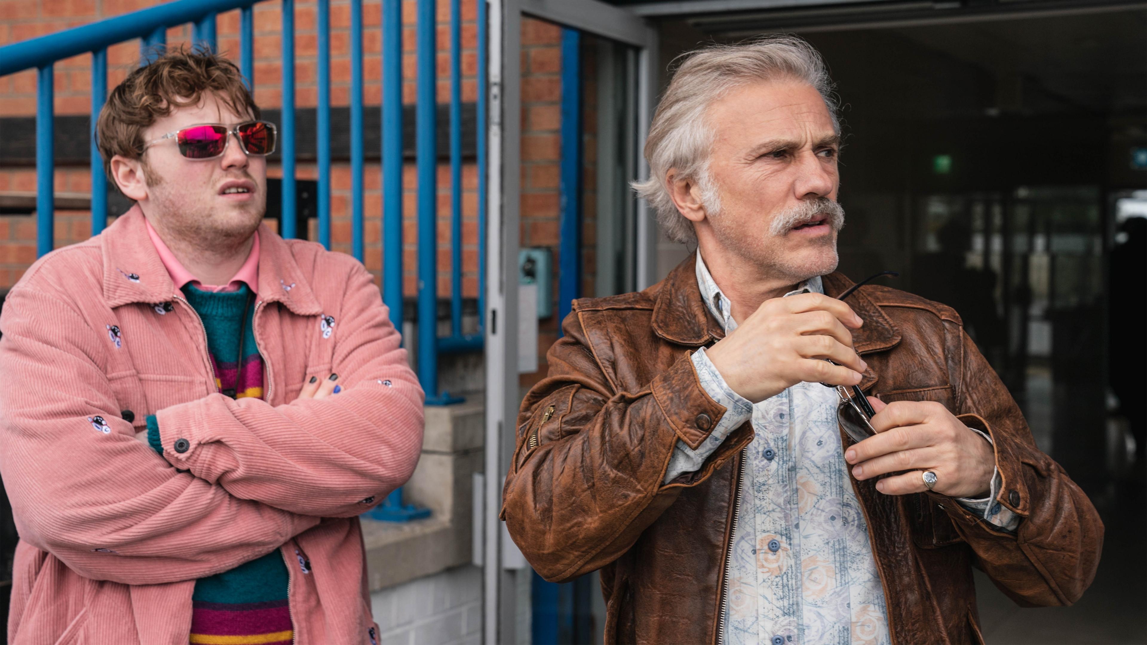 Tapeta filmu Staroch / Old Guy (2024)