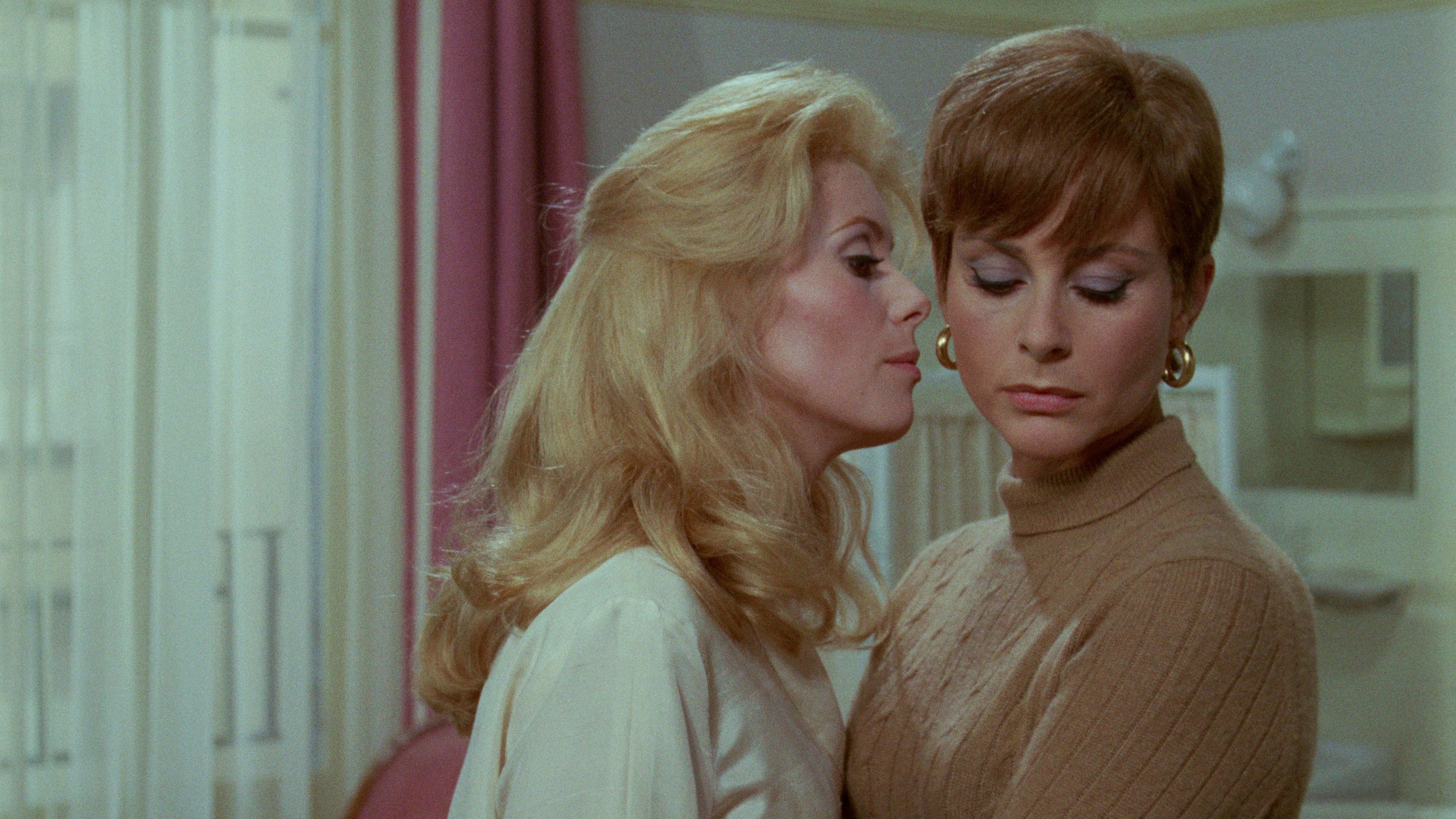 Tapeta filmu Kráska dne / Belle de Jour (1967)