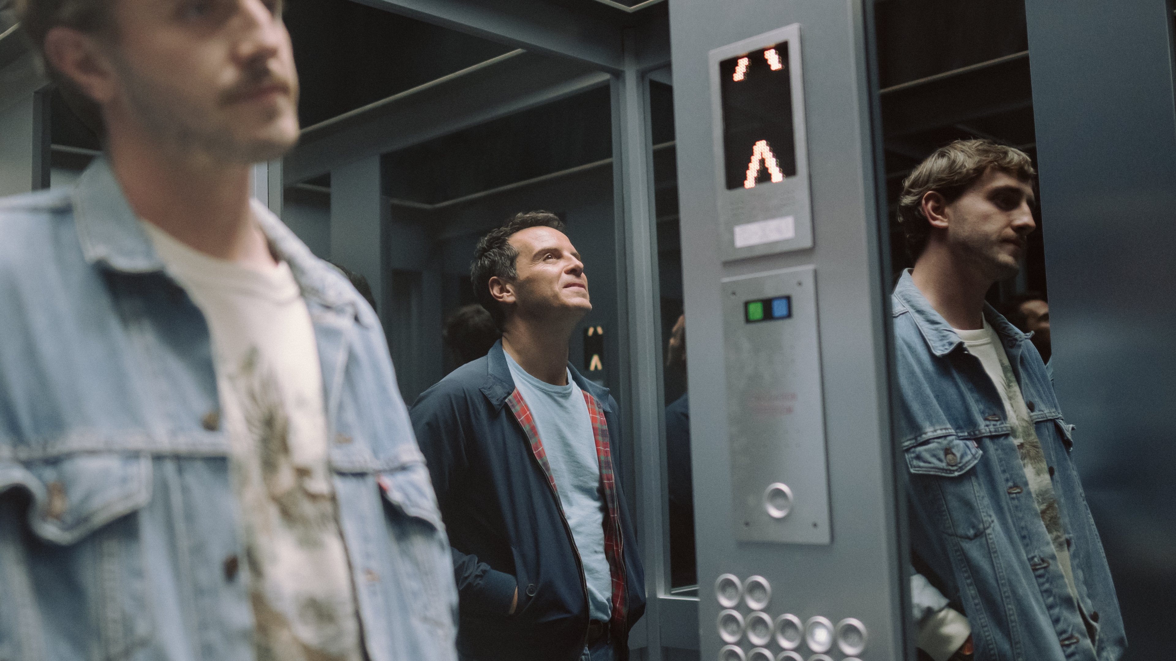 Tapeta filmu Všichni moji cizinci / All of Us Strangers (2023)
