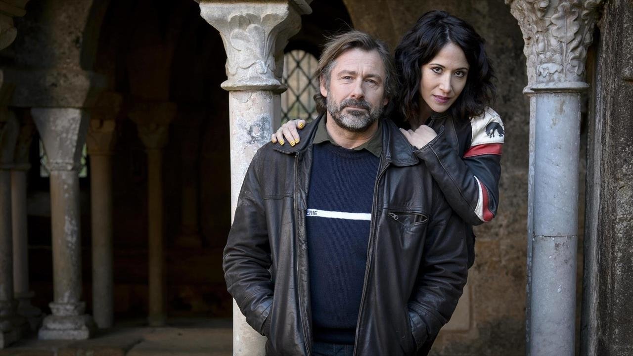 Tapeta filmu Stíny smrti: Tajemství opatství / The Secret of the Abbey (2017)