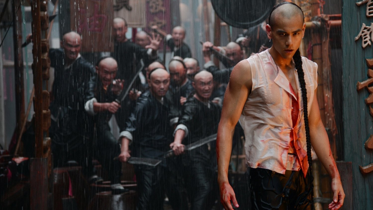 Tapeta filmu Zrodila se legenda / Rise of the Legend (2014)