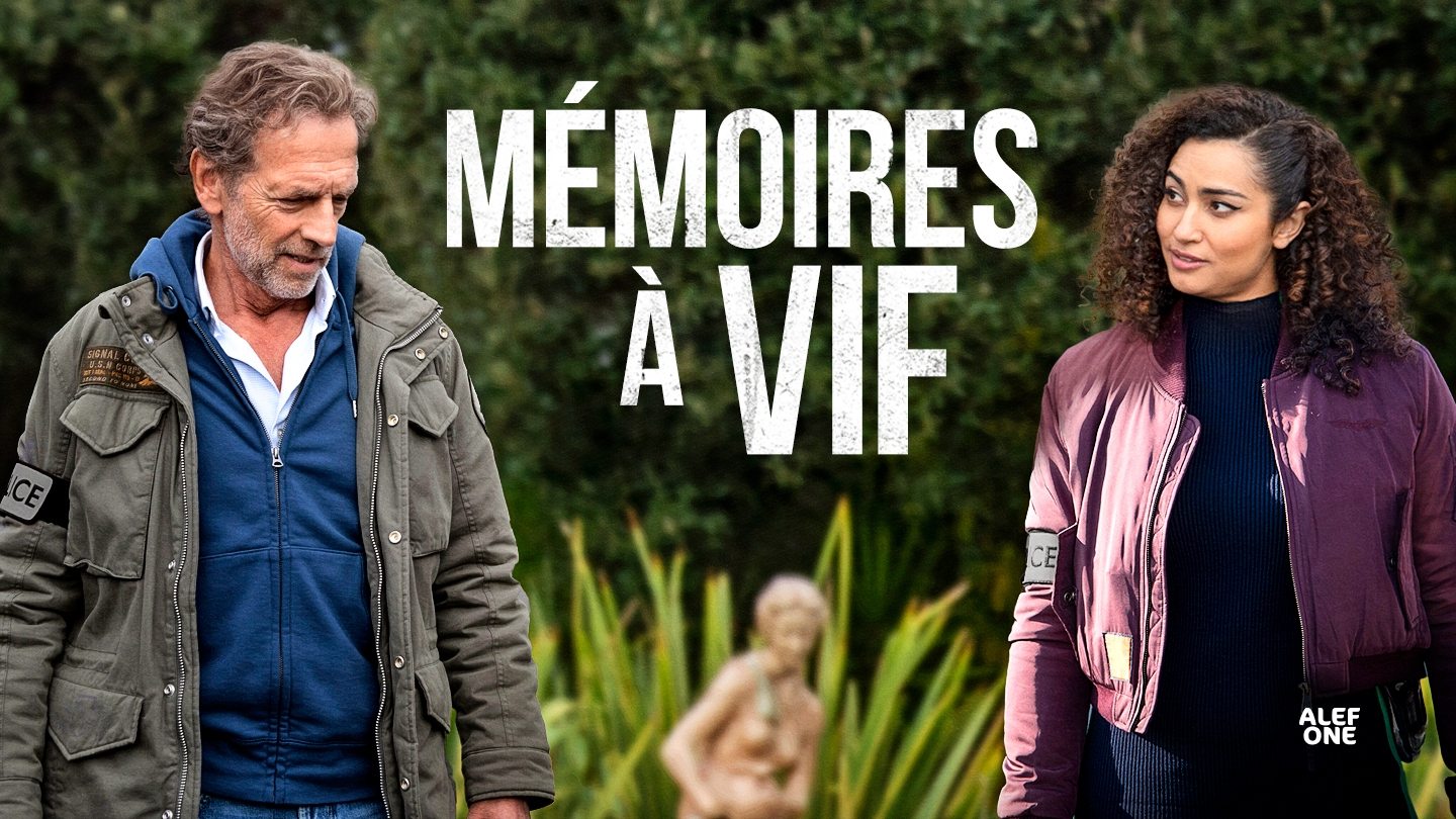 Tapeta filmu Stíny smrti: Živé vzpomínky / Murder in Valbonne (2023)
