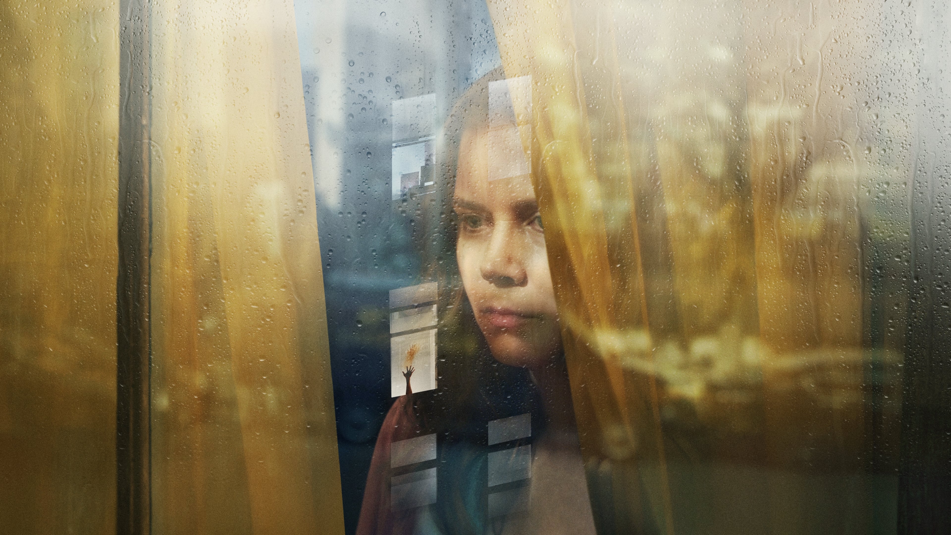 Tapeta filmu Žena v okně / The Woman in the Window (2020)