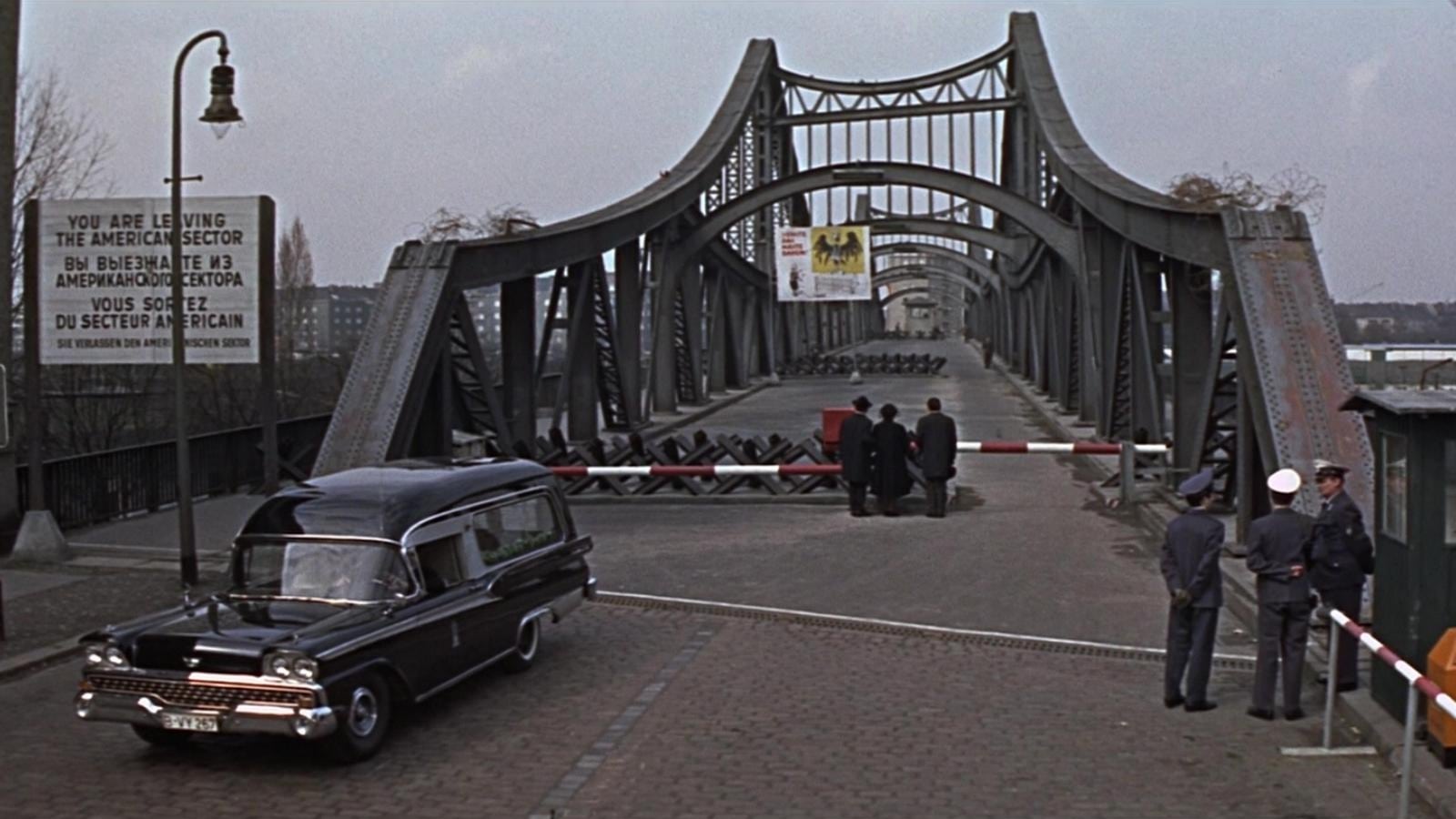 Tapeta filmu Pohřeb v Berlíně / Funeral in Berlin (1966)