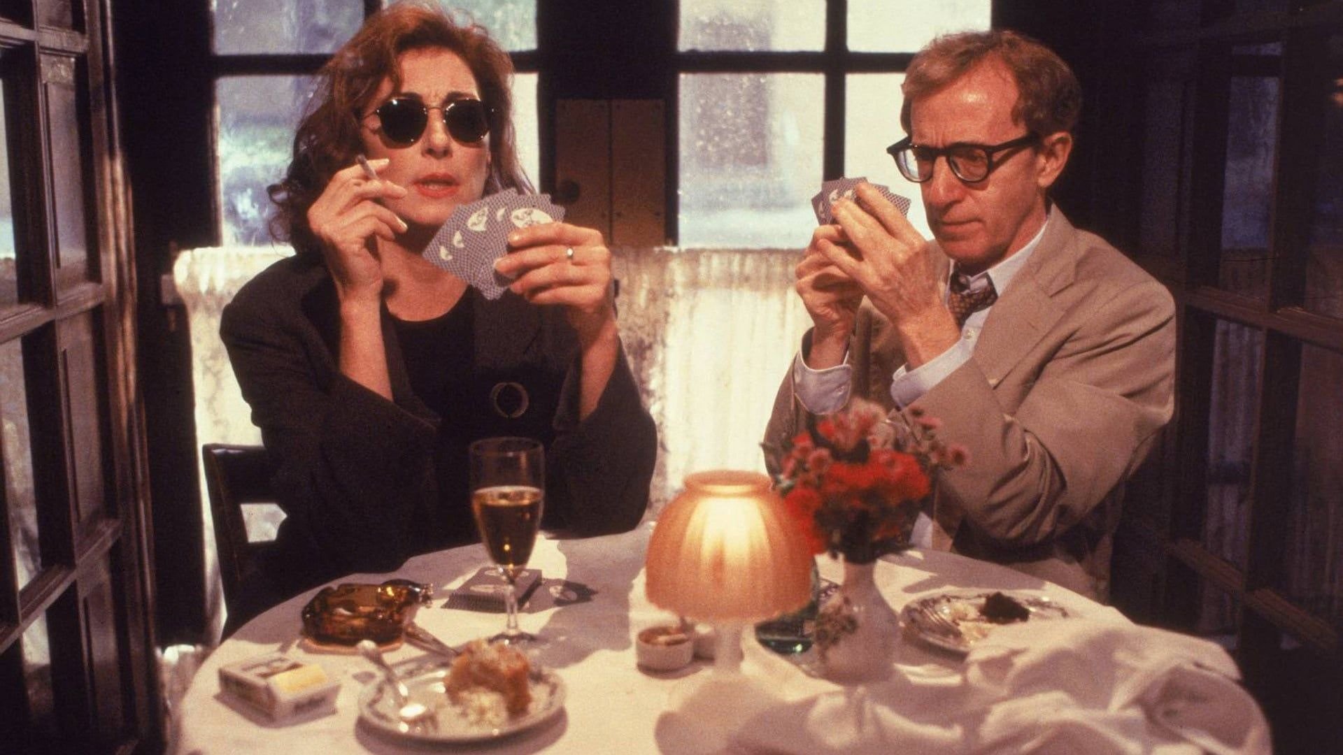 Tapeta filmu Tajemná vražda na Manhattanu / Manhattan Murder Mystery (1993)