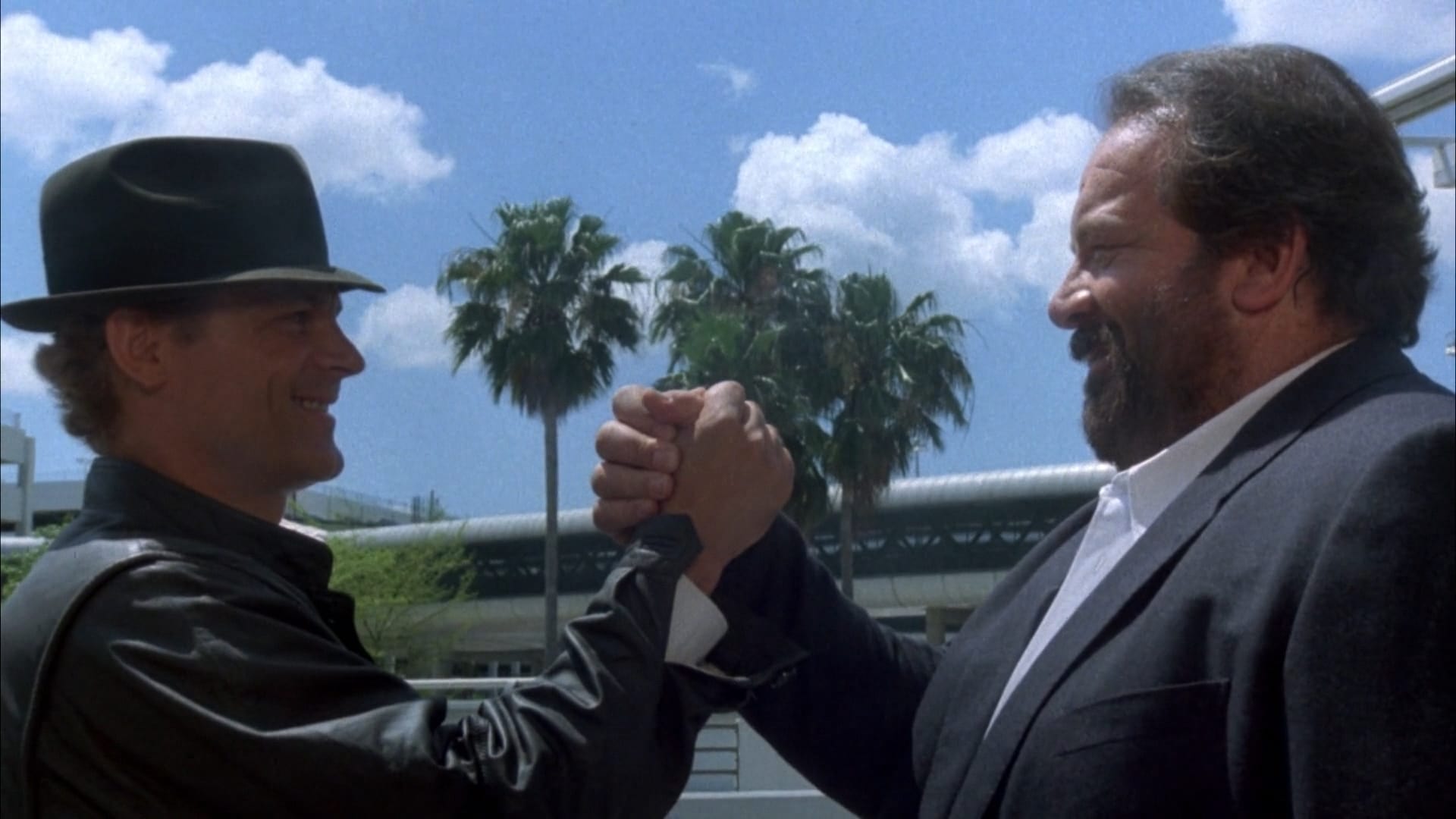 Tapeta filmu Superpolicajti z Miami / Miami Supercops (1985)