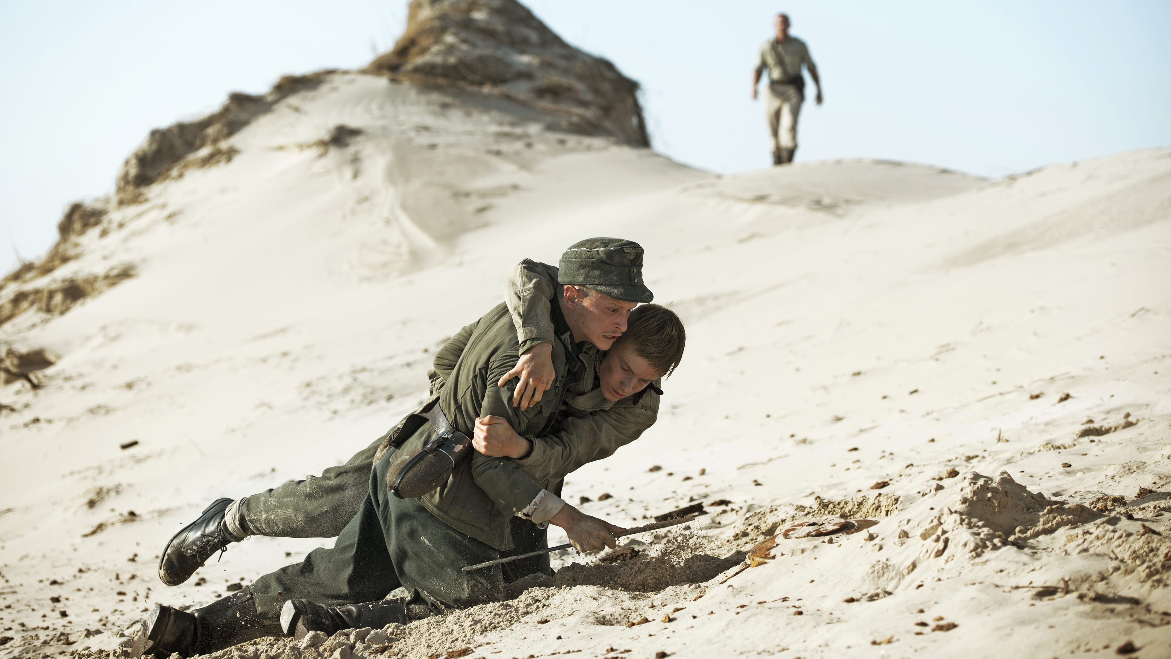 Tapeta filmu V písku – Příslib svobody / Land of Mine (2015)