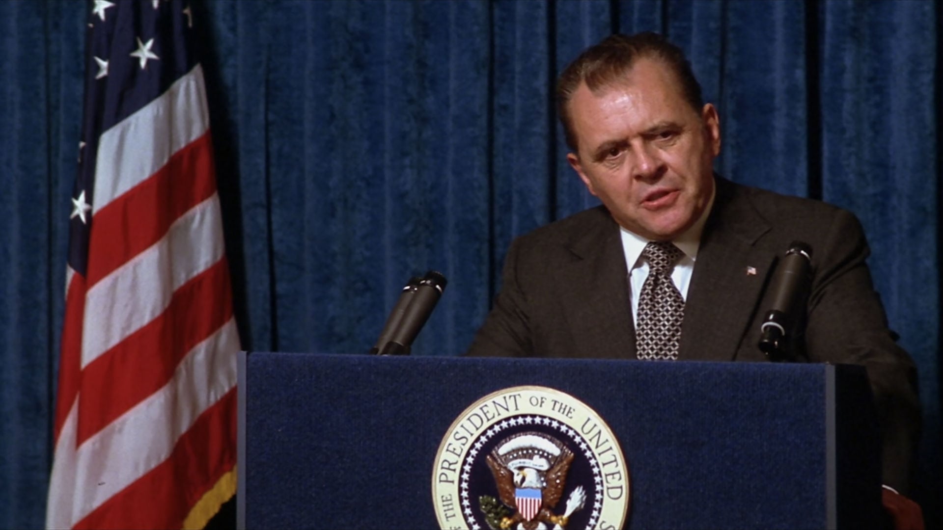 Tapeta filmu Nixon / Nixon (1995)